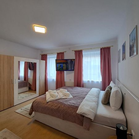 Studio With Free Parking In The Center - Deliamo 3 Sibiu Buitenkant foto