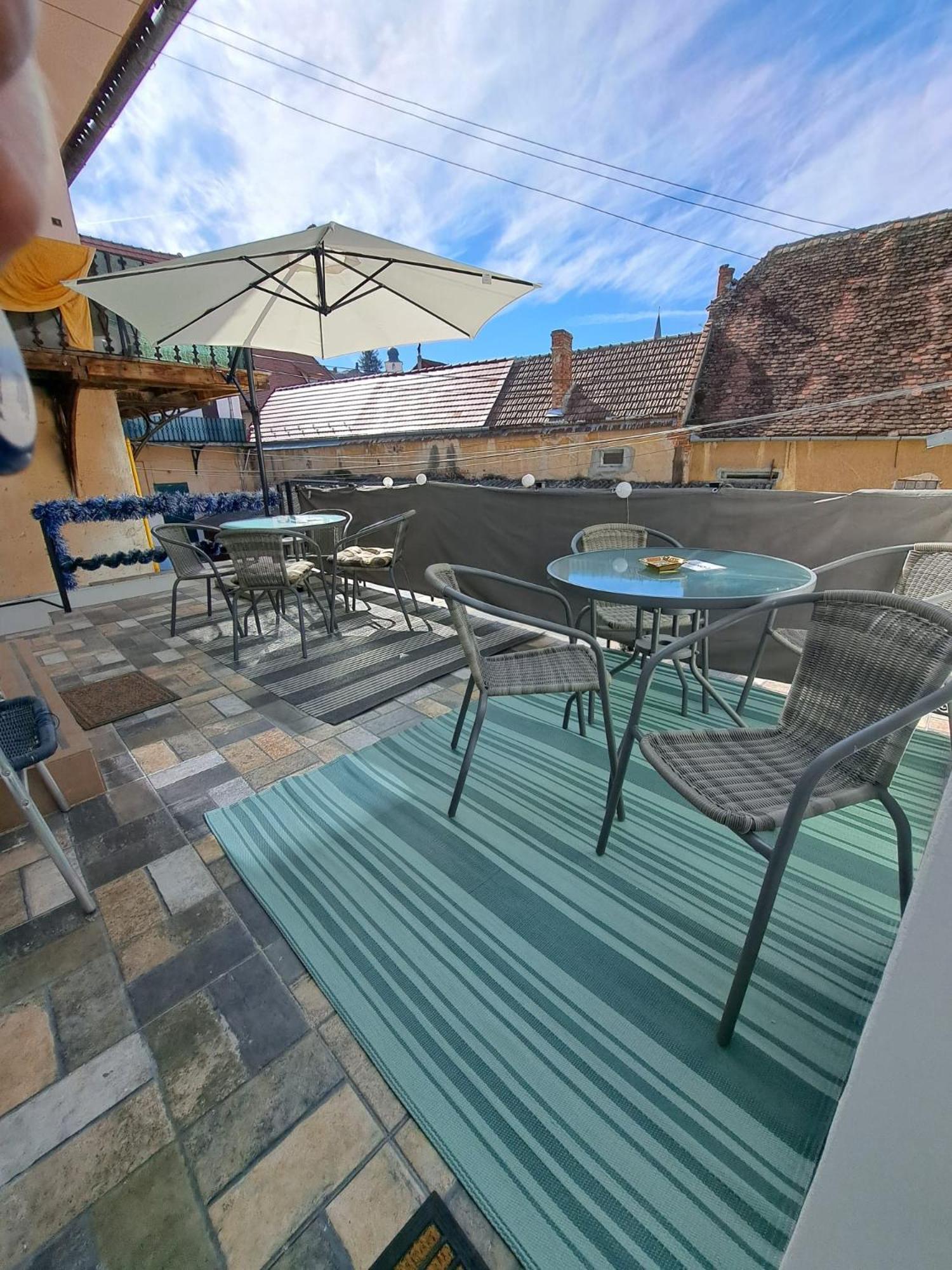 Studio With Free Parking In The Center - Deliamo 3 Sibiu Buitenkant foto